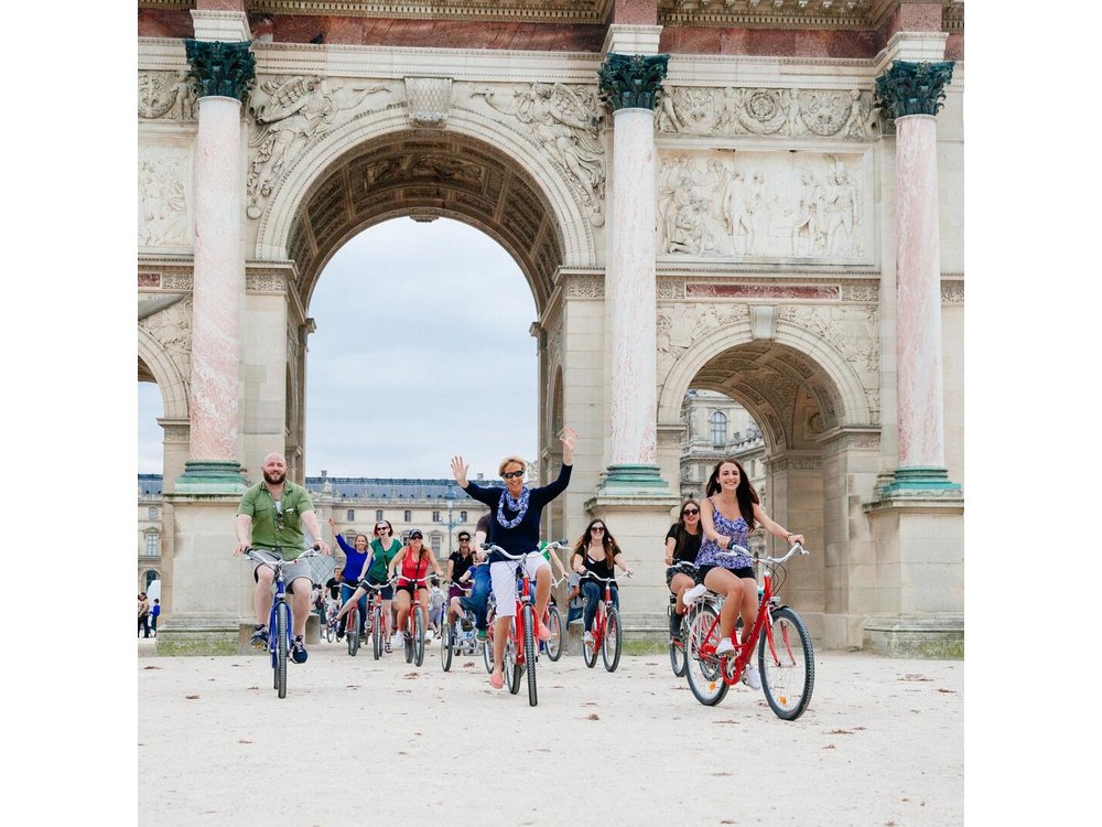 Highlights of Paris Bike Tour w/ a Local Guide (English or Dutch)