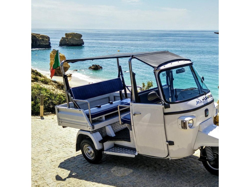 Discover Albufeira in a Tuk Tuk