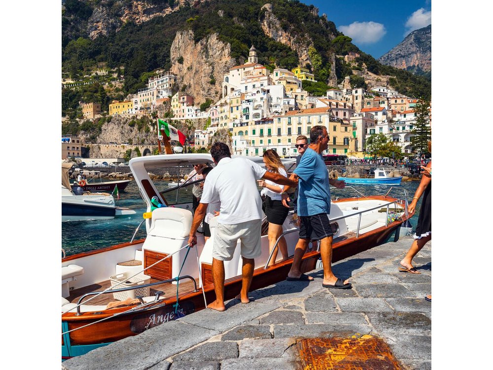 Amalfi Coast Boat Tour from Sorrento with Positano Visit