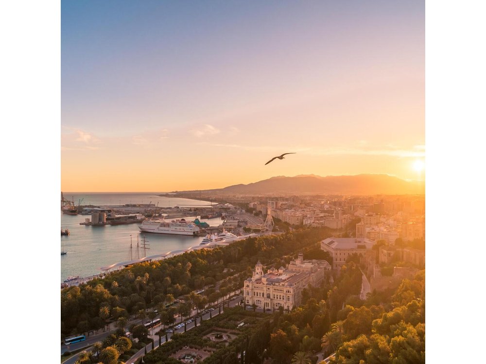Malaga Highlights: A Welcome Private City Tour
