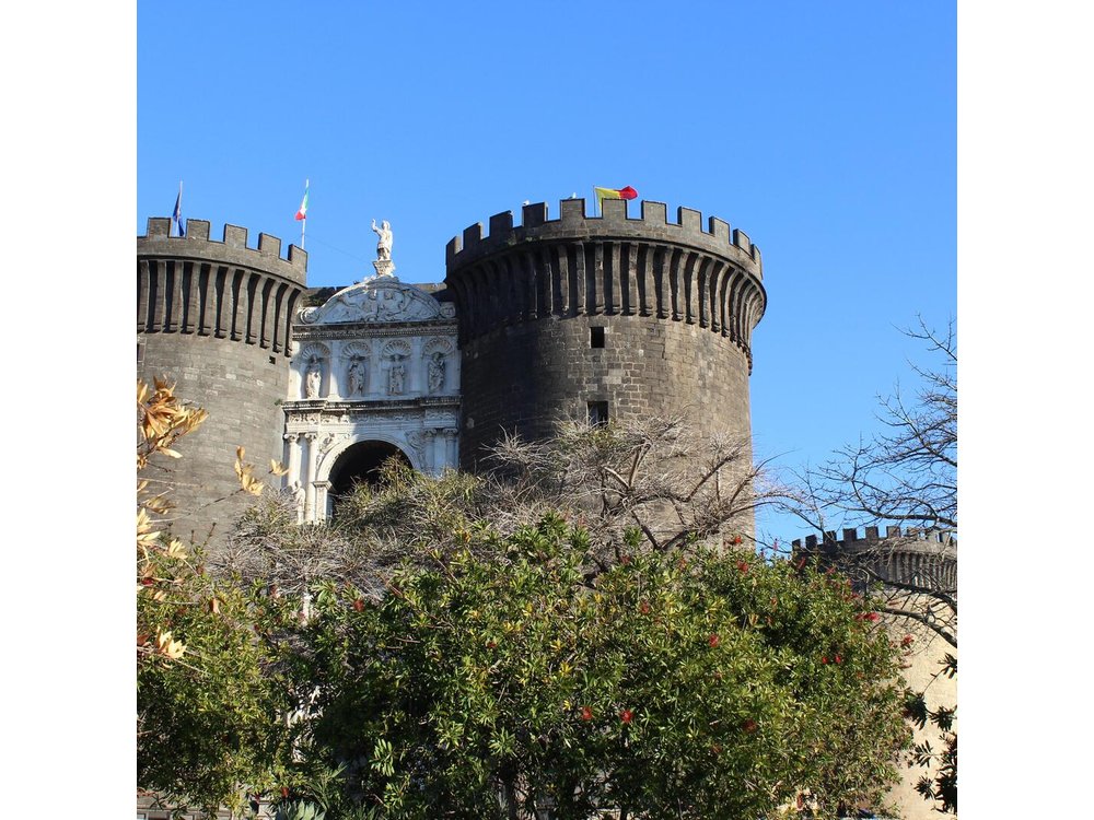 The Origins of Naples: A Monumental Tour for Small Groups