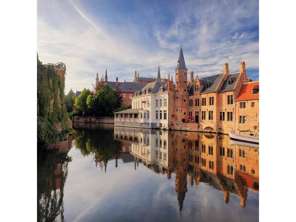 Brussels to Bruges: Private & Personalized Day Trip with a Local