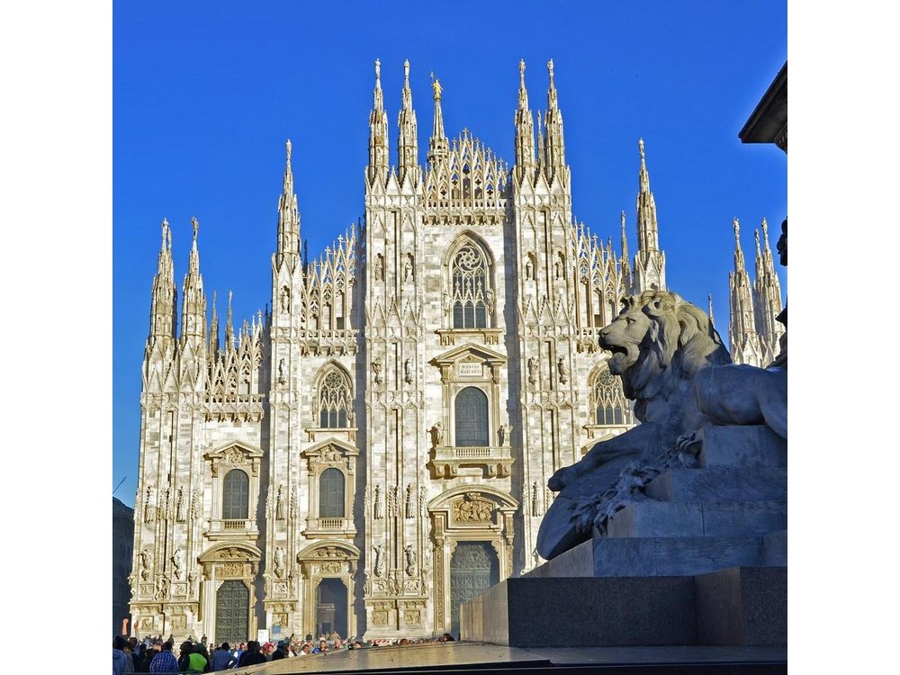 Milan Super Saver: Skip-the-line Duomo and Rooftop Tour