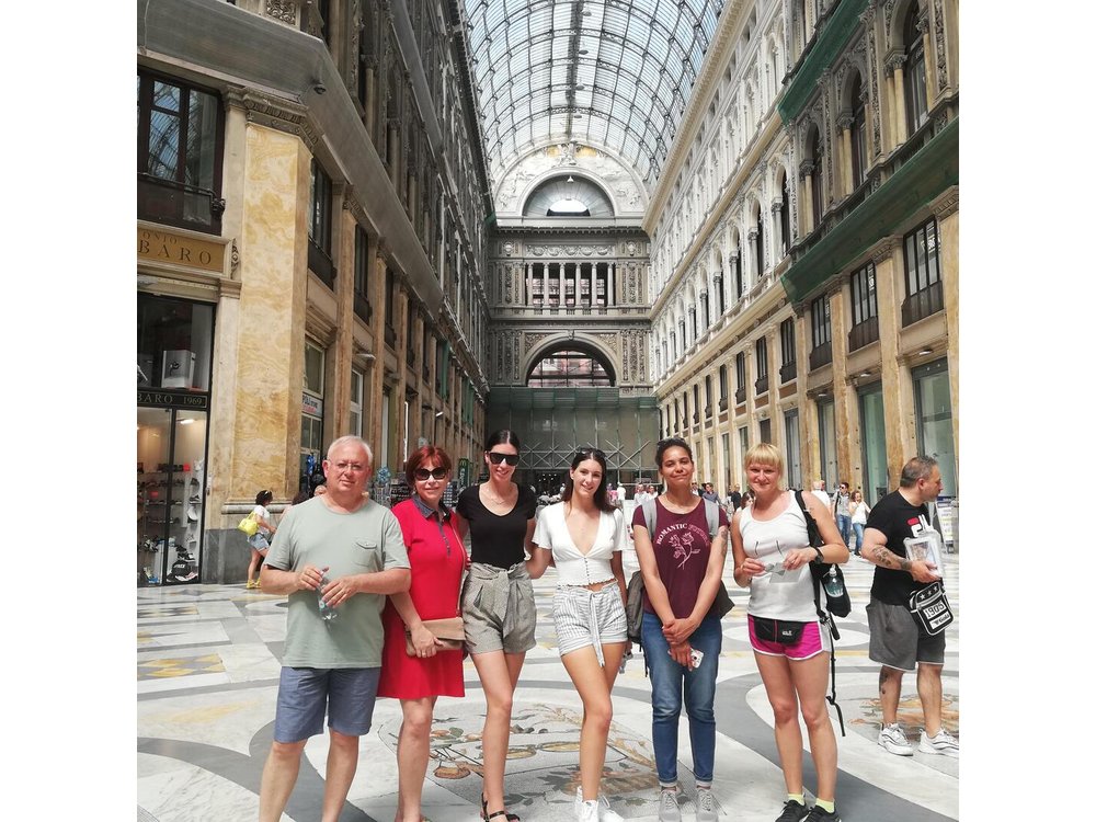 Naples Walking and Sightseeing Tour With Local Expert