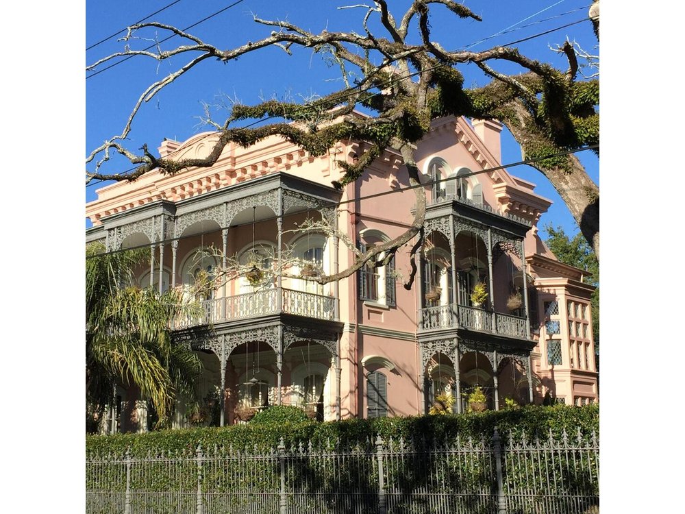 New Orleans Garden District Architecture Tour