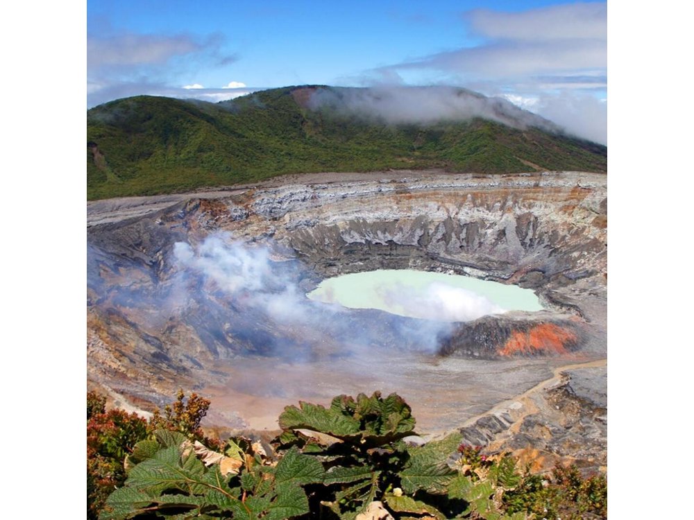 From San José: Private Poás Volcano & Local Life Experience