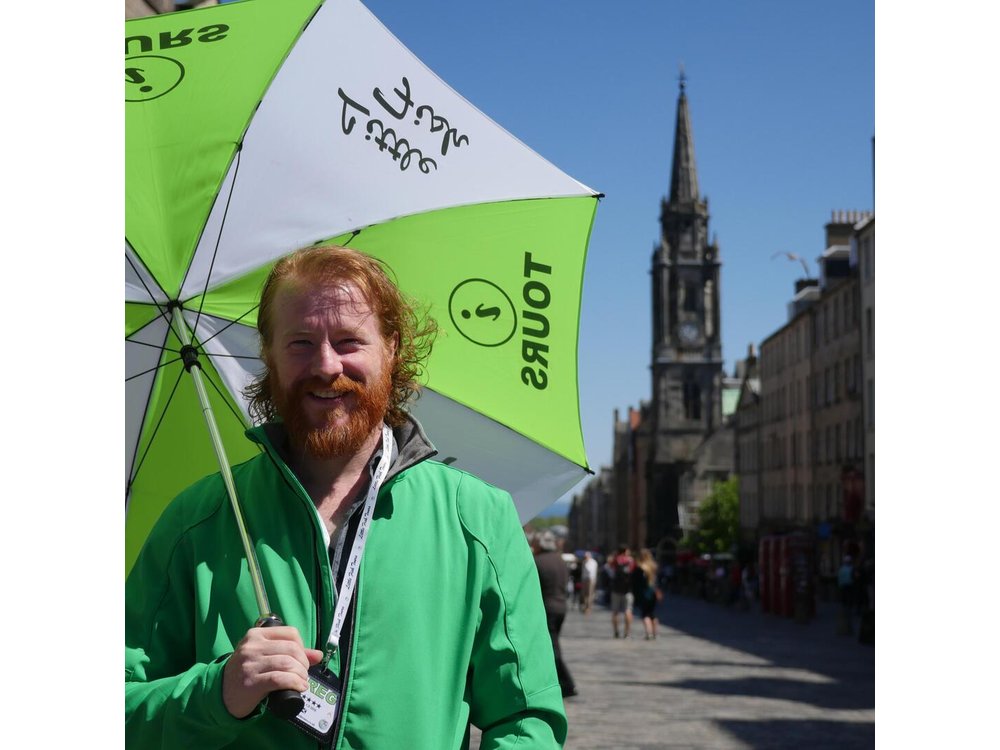 Old Town Walking Tour History and Tales in Edinburgh