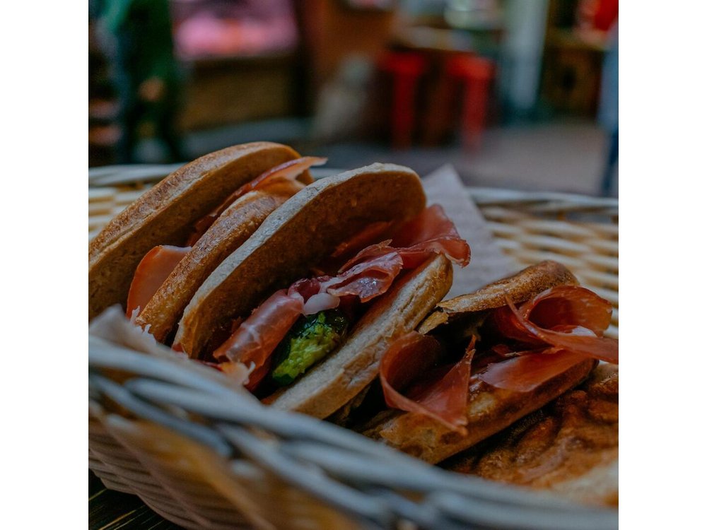Bologna Private Food Tour with 6 or 10 Tastings