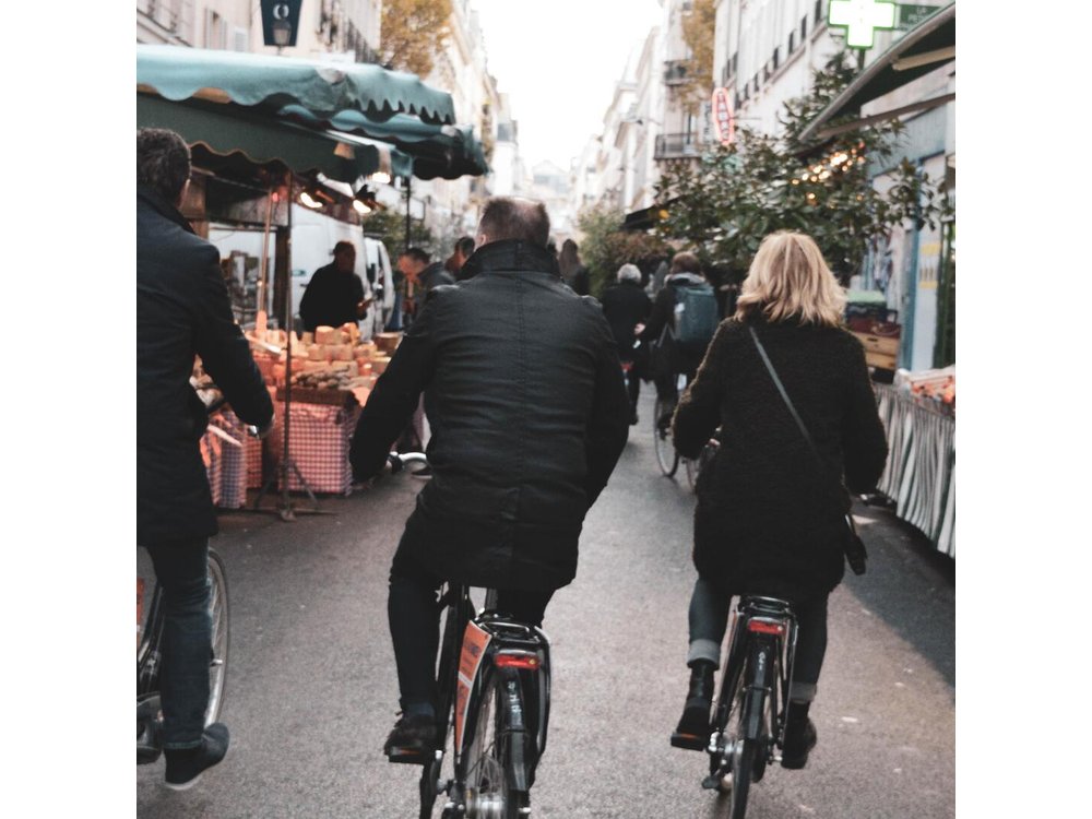 Paris: Secrets Tour on a Dutch Bike