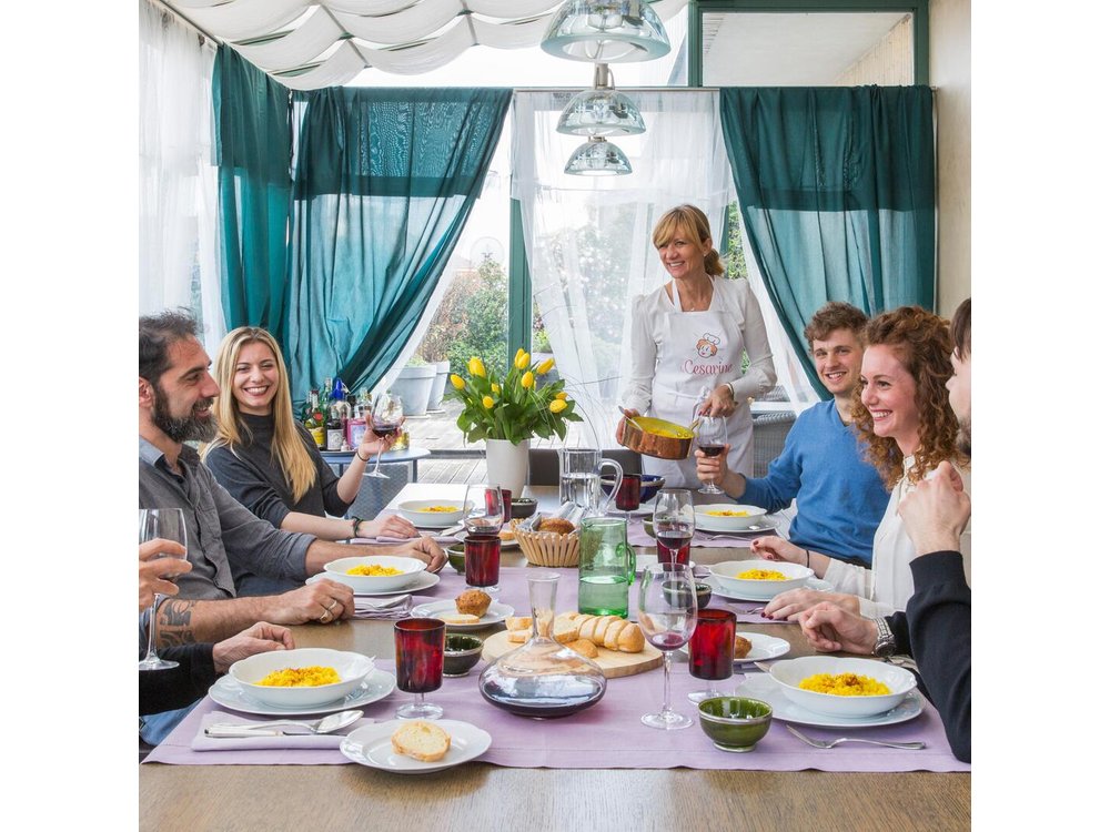 Cesarine: Typical Dining & Cooking Demo at Local's Home in Milan