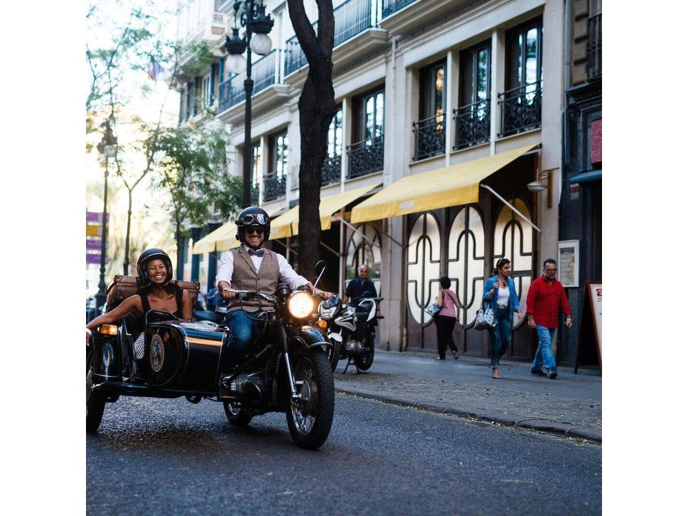 Private Vintage Sidecar Experience in Valencia with a Local Guide