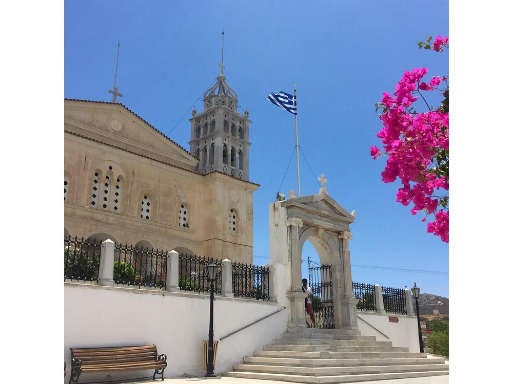 Discover Lefkes: Traditional Mountain Village of Paros