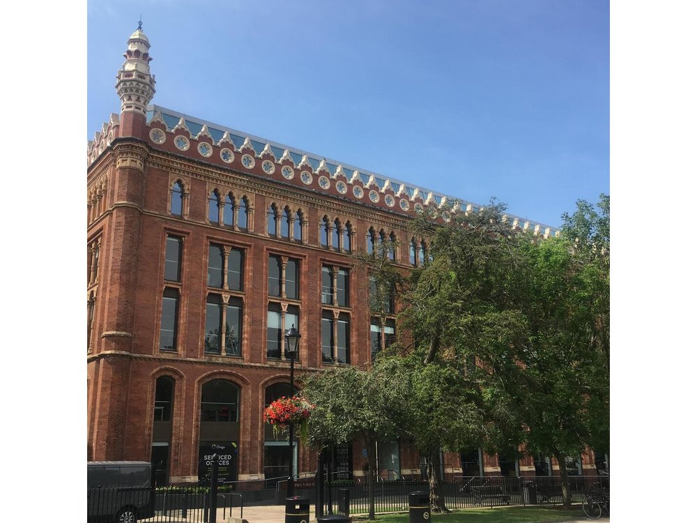 2 Hour Leeds Highlights Walking Tour