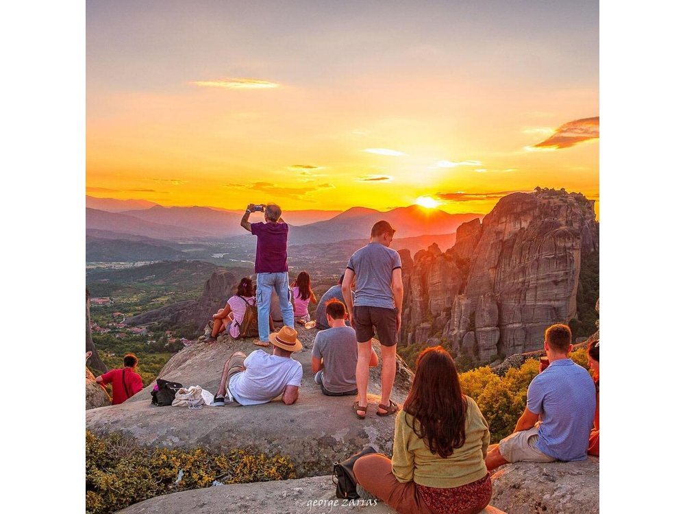 Athens: 3 days 2 nights Meteora with small size tours & hotel