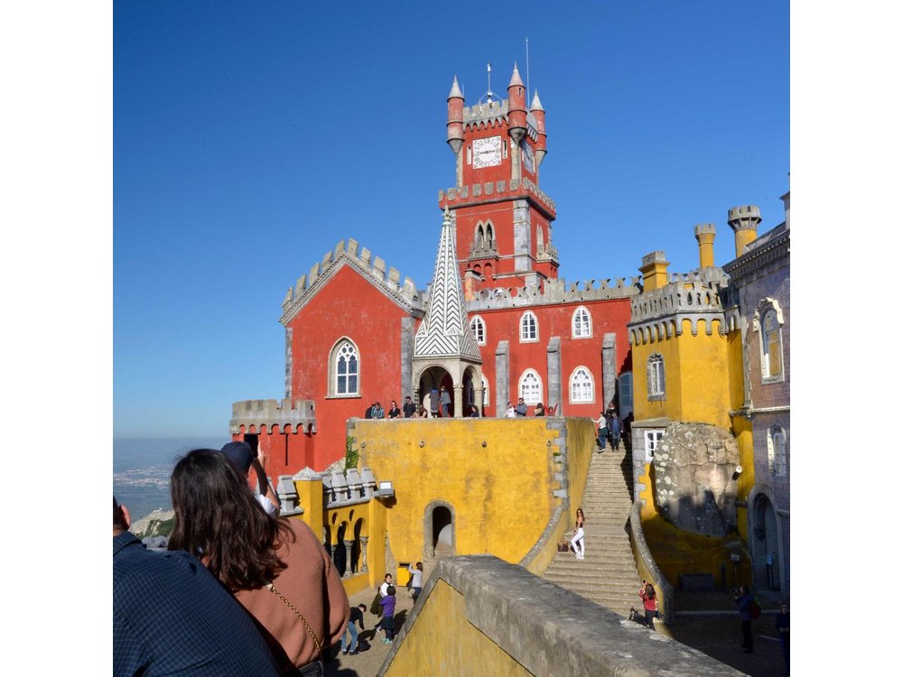 Sintra and Cascais Small Group Tour from Lisbon