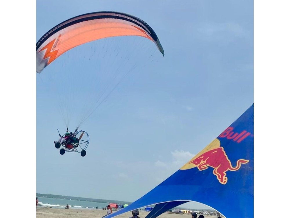 Cartagena Paragliding Experience