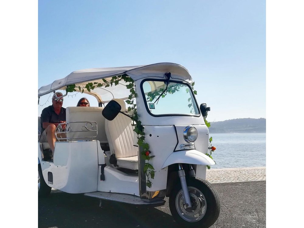 Tuk Tuk Lisbon Guided tour! 100% PRIVATE & PERSONALIZED