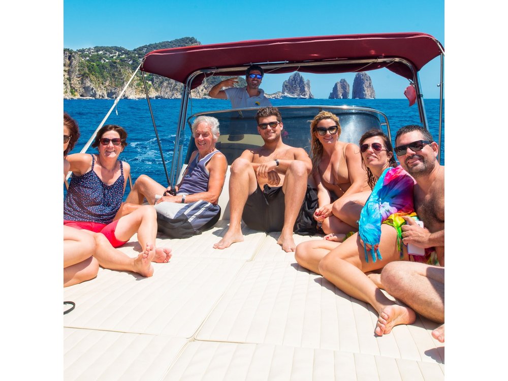 Full day Capri Island Small Group Boat Tour from Naples