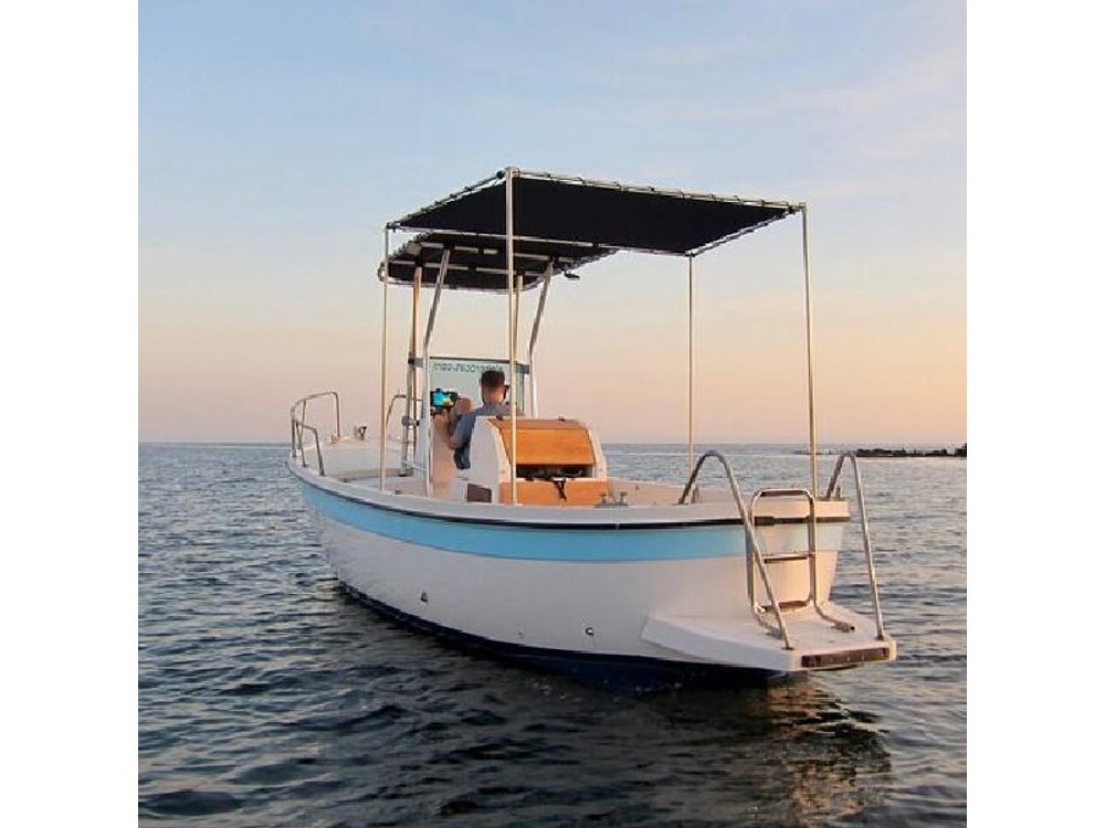 Motor Boat Excursion in the Alghero Harbour