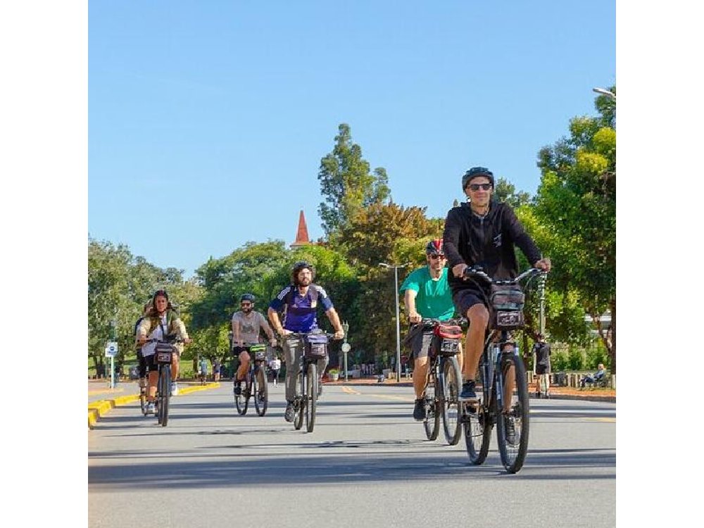 Cultural Experience by Bike around Palermo and Recoleta Max 6 ppl