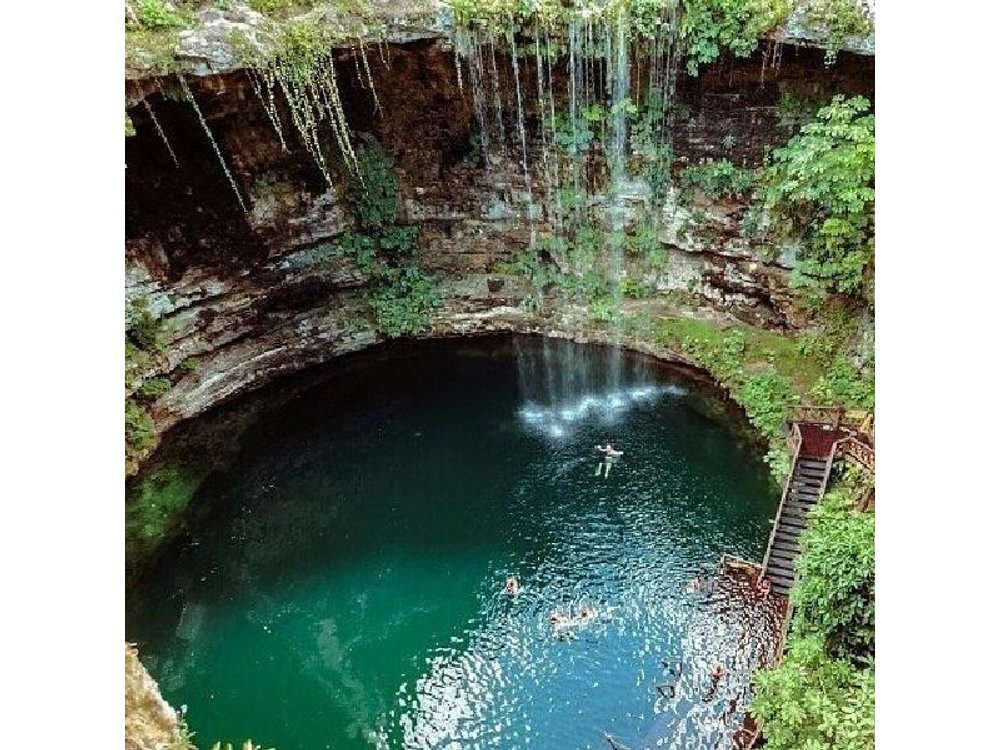 Chichén Itzá Premium Cenote y valladolid Day Tour