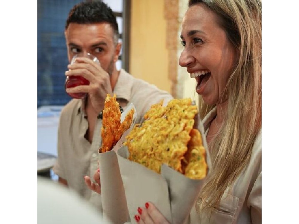 Málaga Evening Tapas Crawl Tour by Food Lover Tour