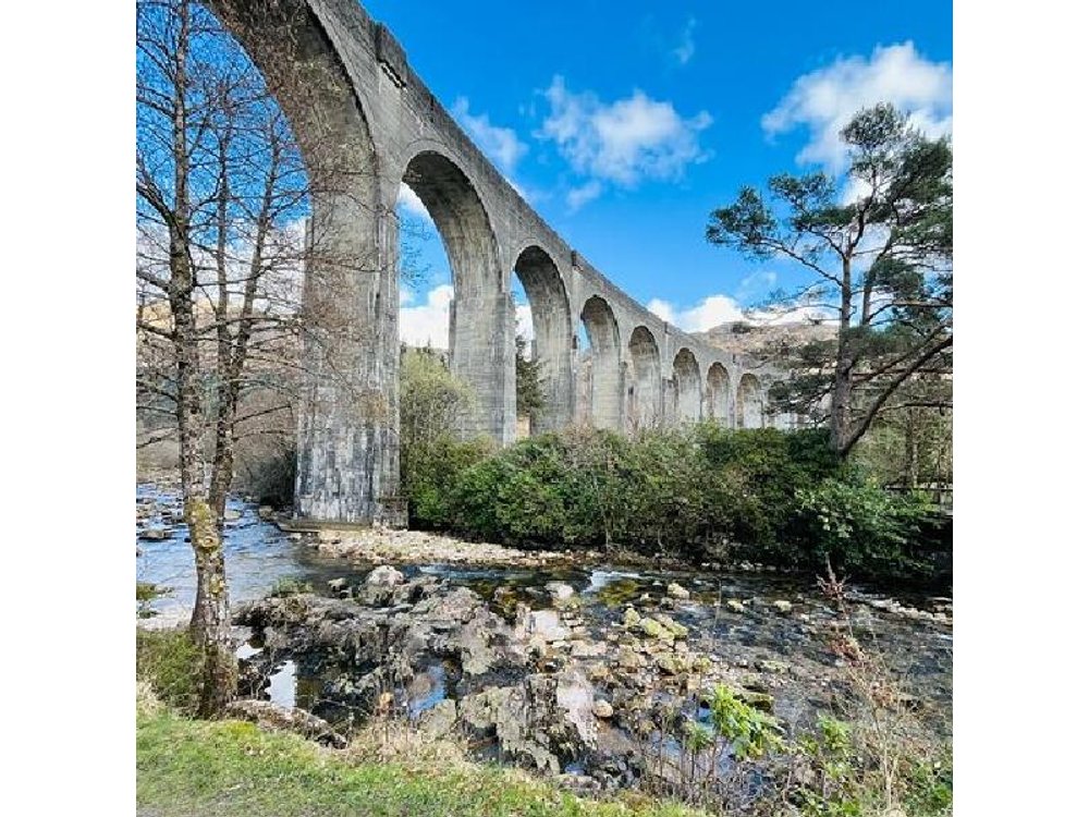 Glasgow: Glenfinnan Viaduct & The Highlands