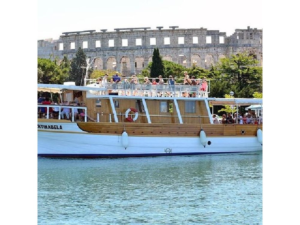 Sunset Dolphin Cruise in Brijuni National Park from Pula