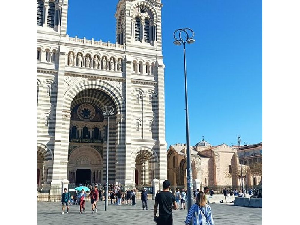 Marseille private walking tour with an official tour guide !