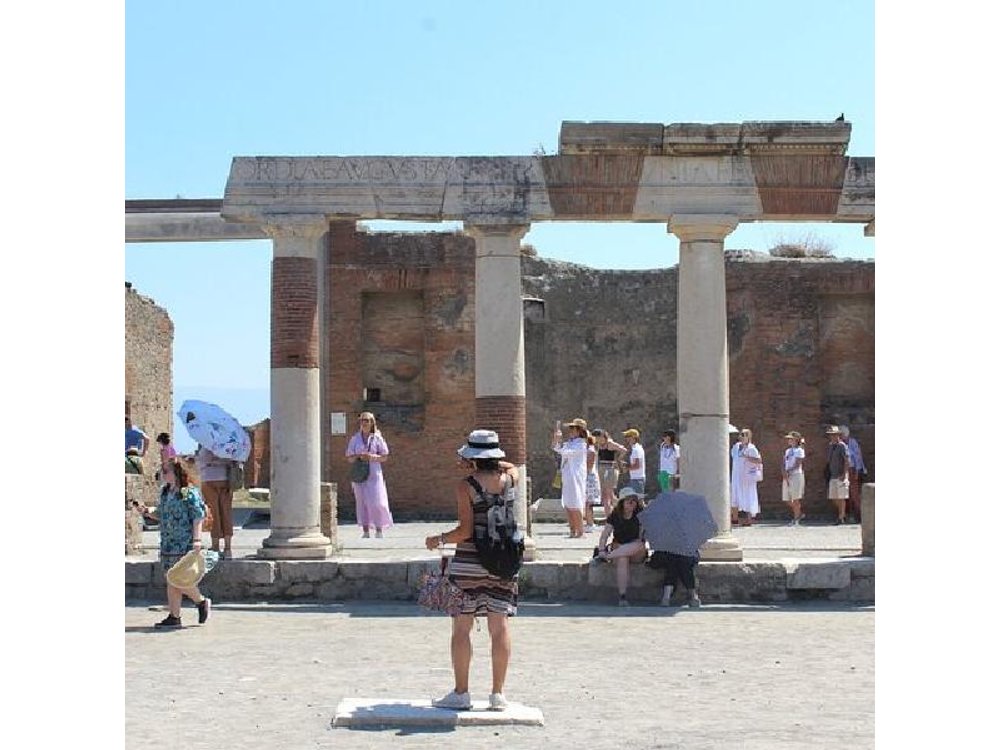 Pompeii Tour from Naples: Skip-the-Line Entry + Guided Visit