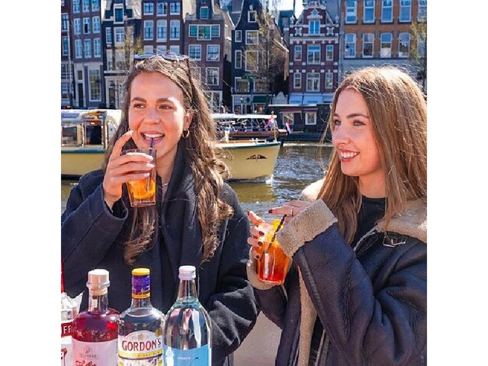 Luxury Amsterdam Booz Cruise – Unlimited Cocktails Included (1H)