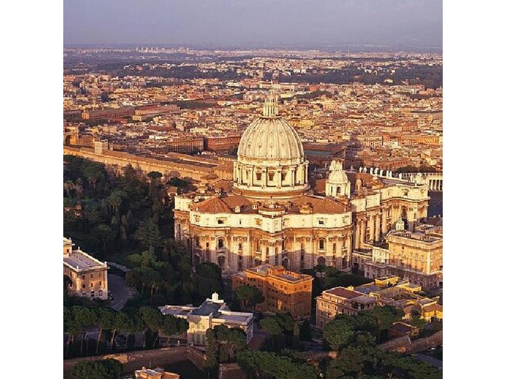 Rome: St. Peter's Basilica and Vatican Underground Tour
