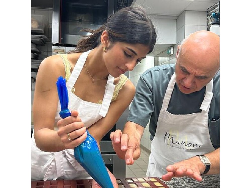 Paris Baking Insider Experience near Eiffel Tower
