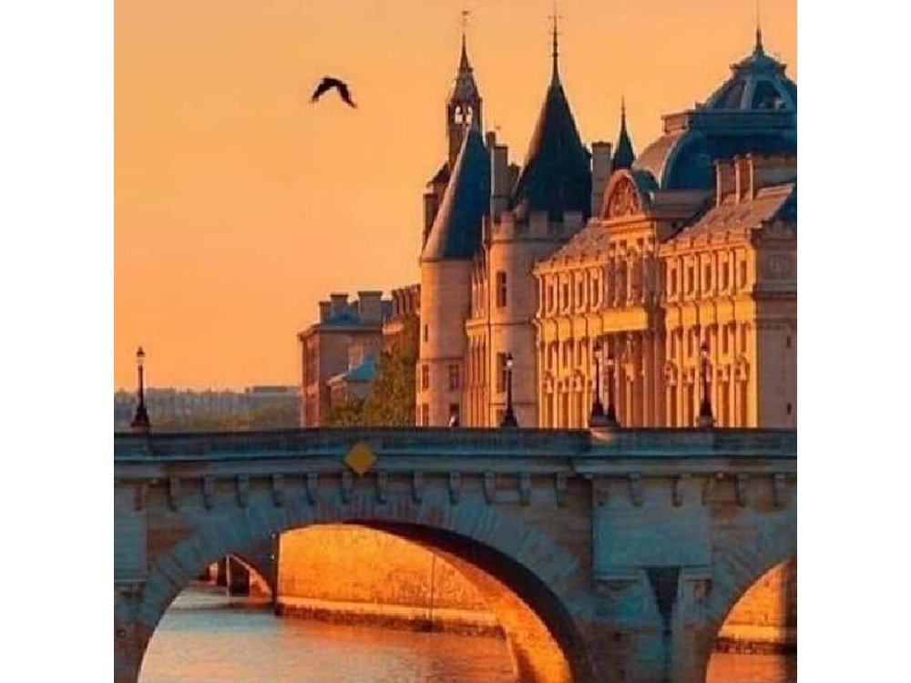 Paris Walking Tour , Historical Sites .Small Groups