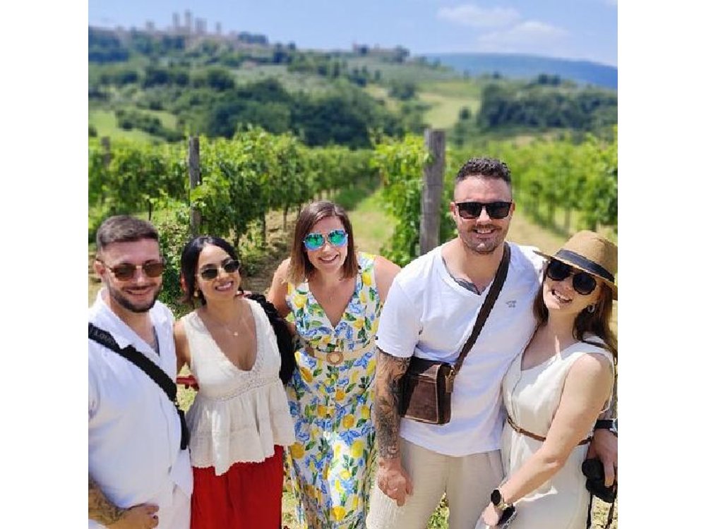 Tuscany Wine Tour: 2 Wineries & San Gimignano from Rome