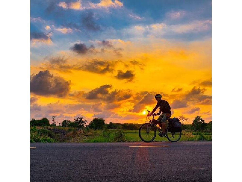 Lecce : E-Bike tour at sunset with typical aperitif