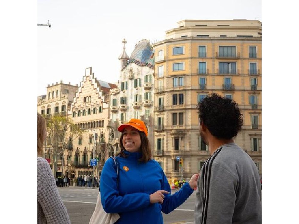 Barcelona Architecture Walking Tour With Casa Batlló Upgrade