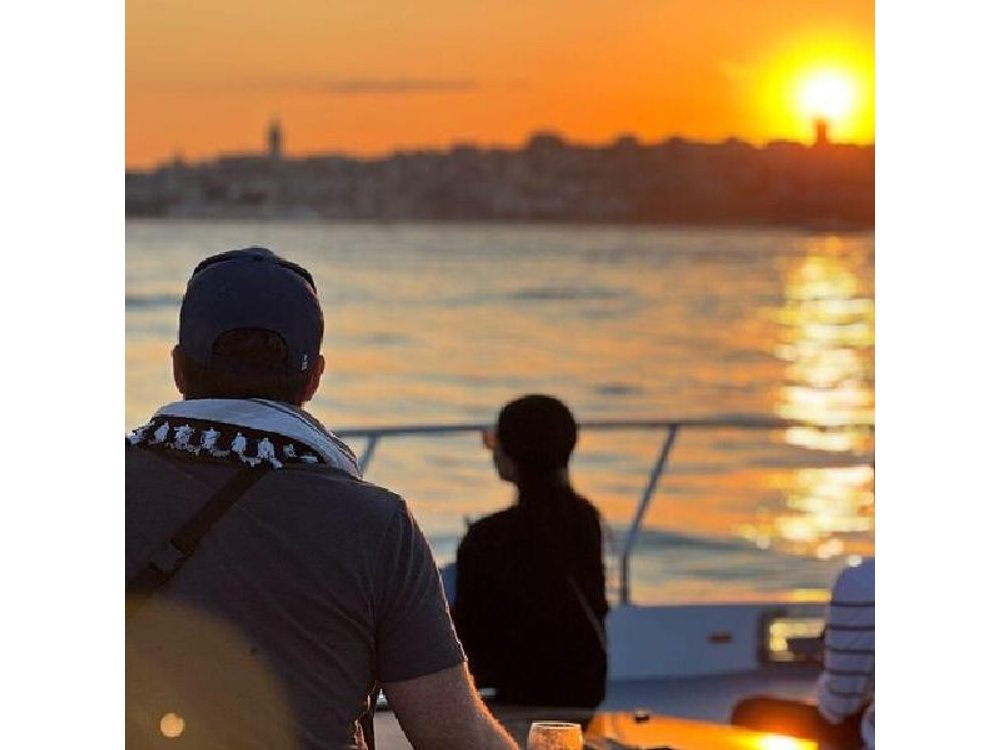 Istanbul Sunset Yacht Cruise on the Bosphorus with Transfers