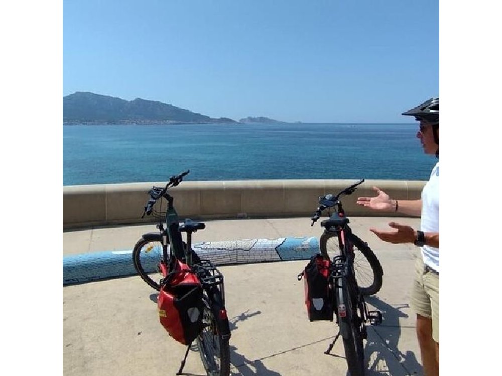Discovery of Marseille by electric bike