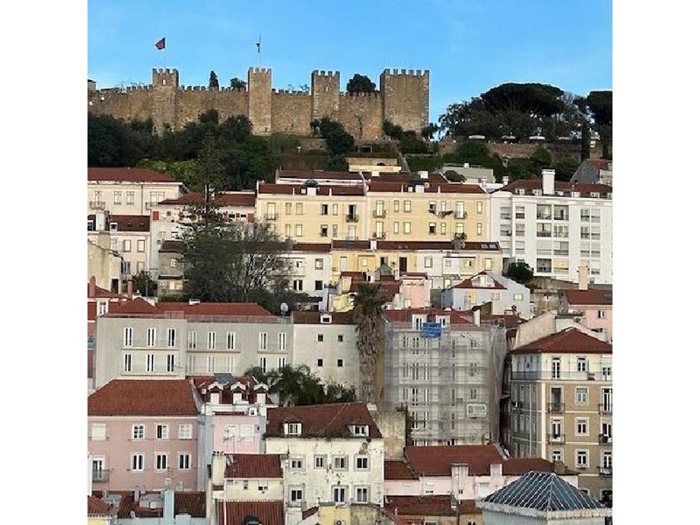 Discover Lisbon in Style Private Tuk Tuk Tour