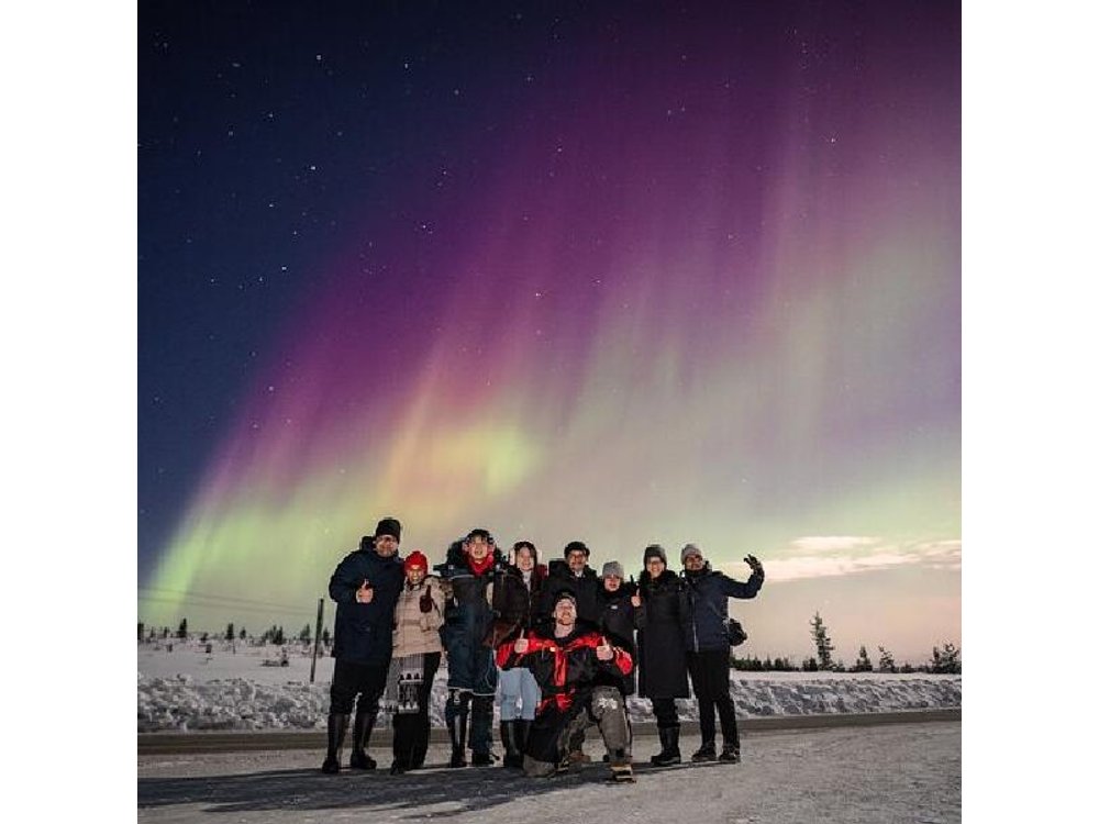 Northern Light Hunt with Photography from Rovaniemi