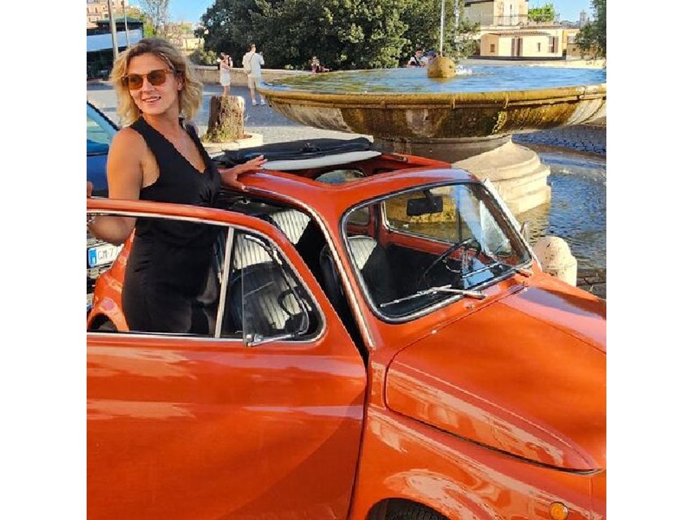 Rome in a Vintage Fiat 500, La Dolce Vita Photo Experience
