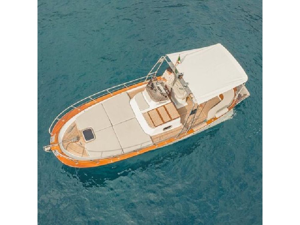 Monterosso : Cinque Terre boat tour day or sunset with aperitif
