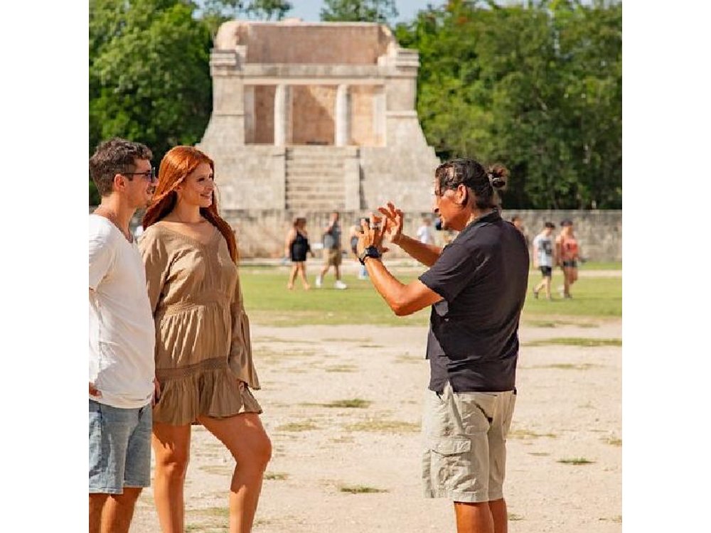 Private Chichen Itza Tour with Cenote Swim and Valladolid Visit