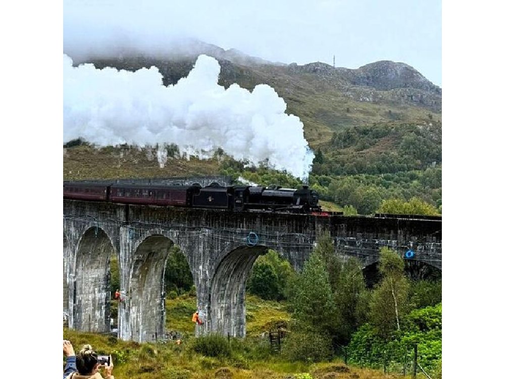 Glenfinnan, Glencoe and Scottish Highlands Day Tour
