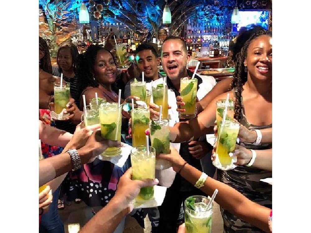 Sip & Salsa Experience: Lessons, Mojitos, Bites, Live Music Miami