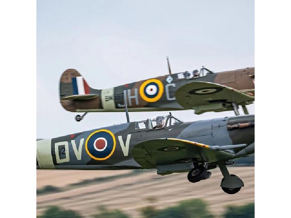 Duxford IWM Air Museum & Airfield Private Car Easy London Pickup