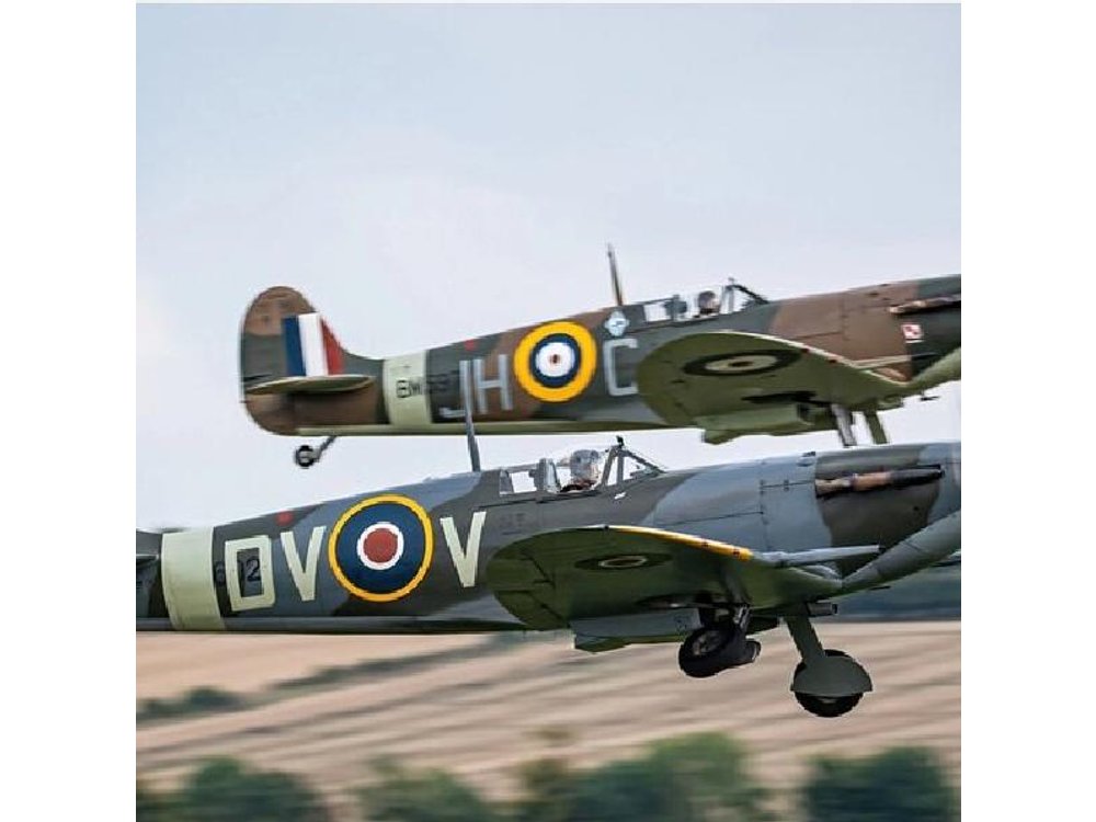 Duxford IWM Airfield WW2 Private Car Trip London Hotel Pickup