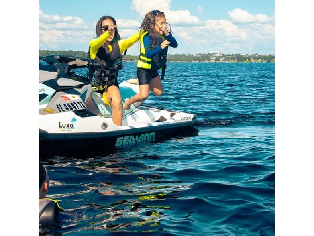 Orlando: Luxe Jet Ski Rentals