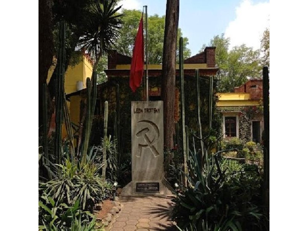 EXCLUSIVE TOUR Leon House Trotsky Museum - small groups